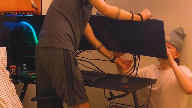 240Hz Monitor Unboxing Alienware AW2521HFL смотреть онлайн