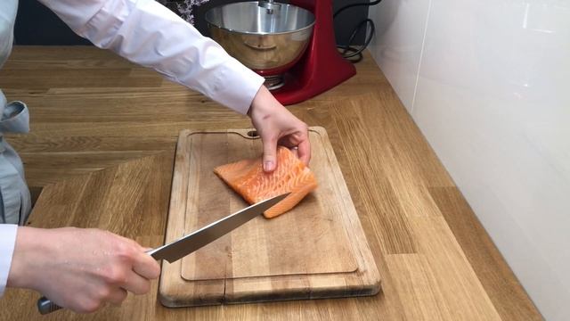 Киш со шпинатом и лососем / Spinach and salmon quiche смотреть онлайн