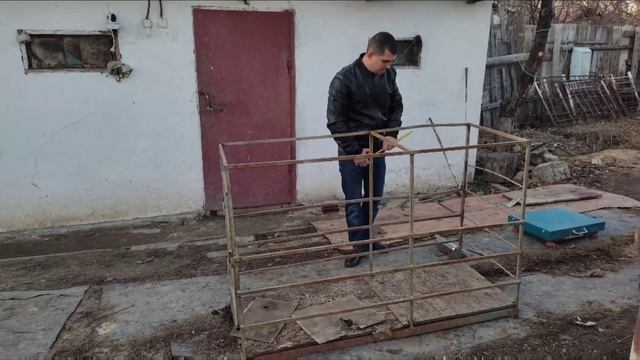 клетка и весы для взвешивания Свиней смотреть онлайн