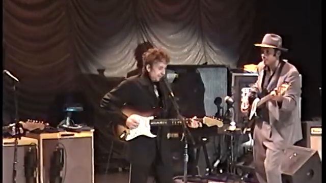 Bob Dylan - (Bob Carpenter Center) Newark,DE 11.20.99 смотреть онлайн