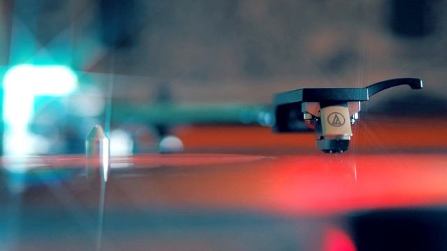 Евгений Дога - Вальс - из к/ф Мой Ласковый И Нежный Зверь (Винил, 4K, 24bit/96kHz) смотреть онлайн