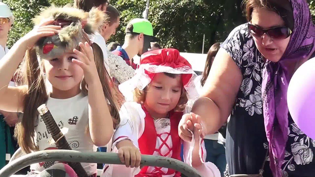 Bed Racing гонки на кроватях в Воронеже 2015 - фестиваль активного спорта на День города смотреть онлайн