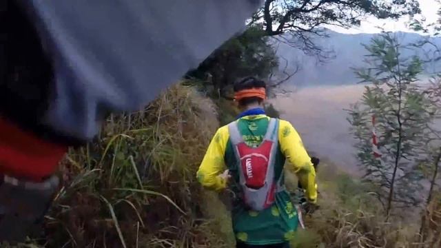 Bromo Tengger Semeru Ultra Trail Run 30 K смотреть онлайн