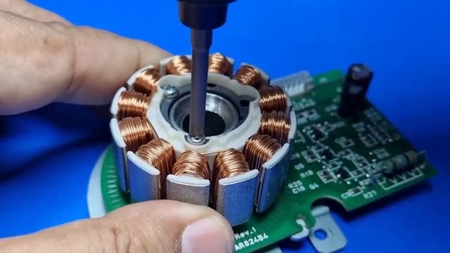 How To Make Brushless Motor Driver / No ECS With Mosfet Driver смотреть онлайн