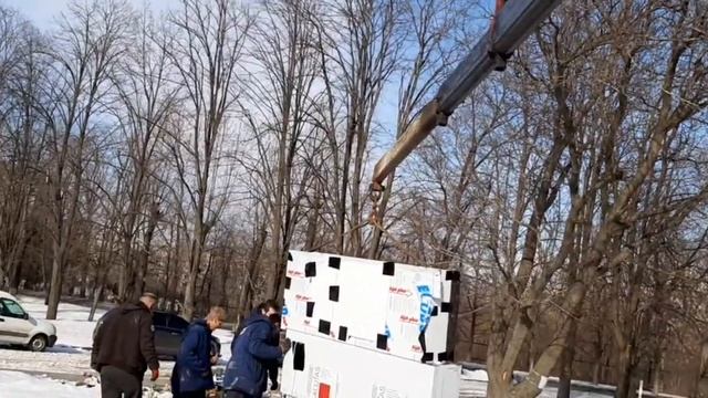 Кран - манипулятор установка стелы