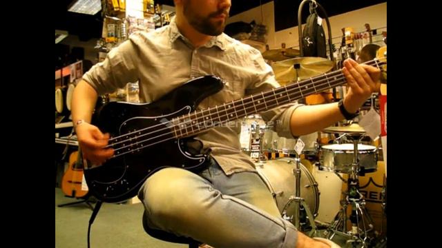Fender Black Top P Bass Played by Alex at Hobgoblin Canterbury смотреть онлайн