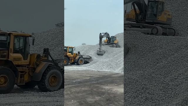 VOLVO EXCAVATOR 30 TONS EC-300D .WHEEL LOADER VOLVO L150H AND L120F смотреть онлайн