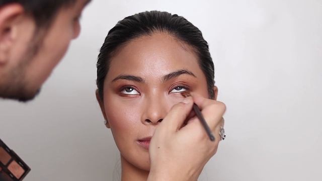PRO MUA STEP-BY-STEP MAKEUP TUTORIAL FOR CHINITA EYES | ALBERT KURNIAWAN смотреть онлайн