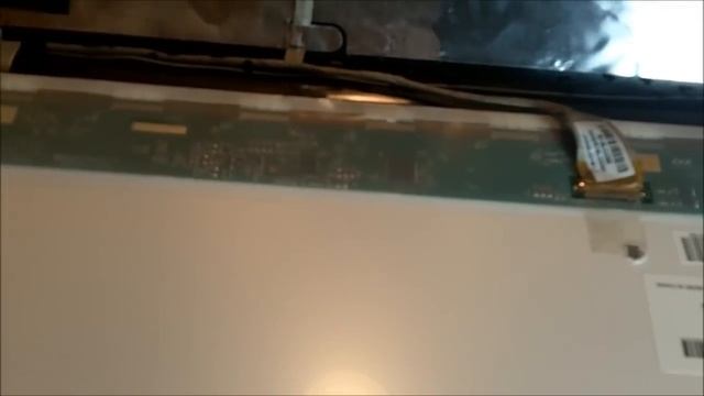 "Laptop screen replacement / How to replace laptop screen HP Pavilion G7-1167DX" смотреть онлайн