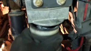 Рено Премиум замена передних подушек кабины.