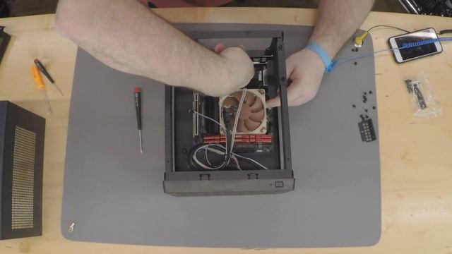 Mini-ITX Gaming PC - The Shadow Build Video смотреть онлайн