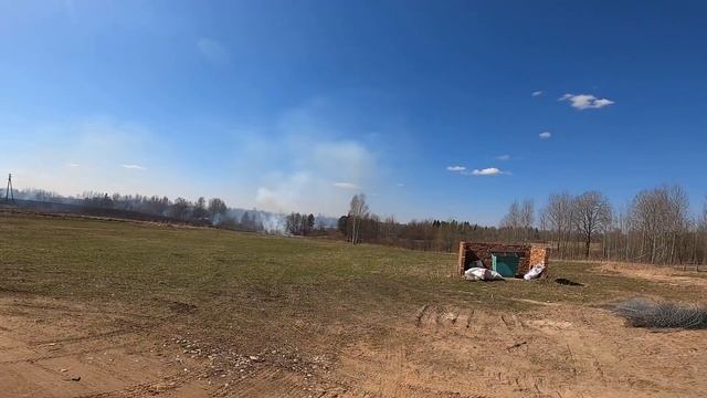 Приехала пожарная машина. Посадил деревья. [Жизнь в деревне] смотреть онлайн