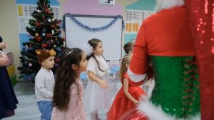 Новогодний утренник в детском садике