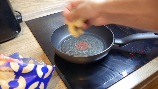МАКАРОЛЫ - ОВЕРПРАЙС И ДНИЩЕ или ВКУСНОТИЩА?! МАКАРОНЫ + ФАРШ - ОБЗОР НОВИНКИ 2021 смотреть онлайн