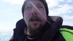 ОДИН В МОРЕ НА НАДУВНОЙ ЛОДКЕ