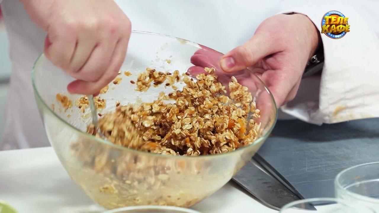 Американский завтрак. Батончики из гранолы с абрикосом и льном смотреть онлайн