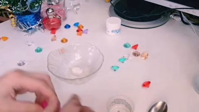 DIY - Помада своими руками из конфет смотреть онлайн