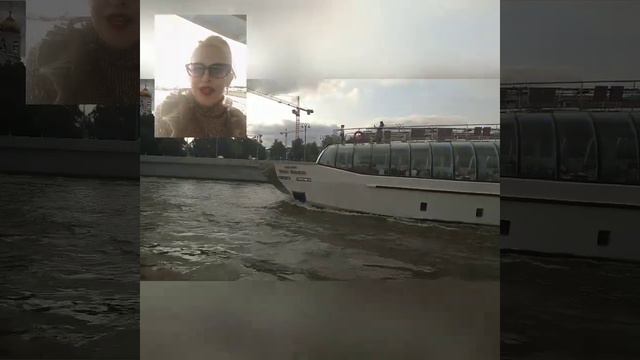 17 сентября 2020 г. Ведьмы на прогулке по Москве-реке. смотреть онлайн