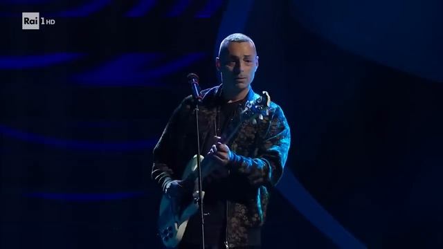 Sanremo 2023 - LDA con Alex Britti canta 'Oggi sono io' смотреть онлайн