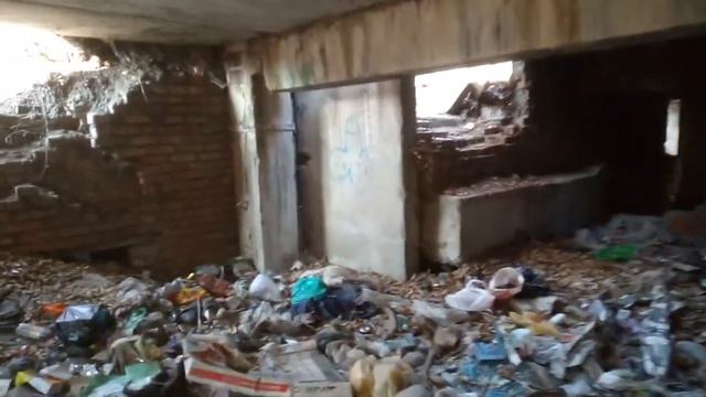 заброшенный недострой из фундамента и подвала. п. Московский. Усть-Джегута смотреть онлайн