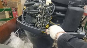 Ямаха 40 гидроподъемник