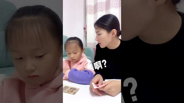 李佳琪不愧是貼心的小棉蠄！ 計畫讓媽媽去教師站著旁聽，就不用花錢報班了【大雯和孩儿们】 смотреть онлайн