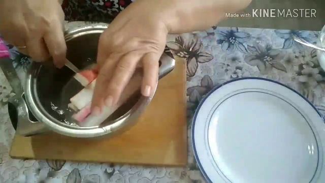 Закуска: фаршированные крабовые палочки. смотреть онлайн