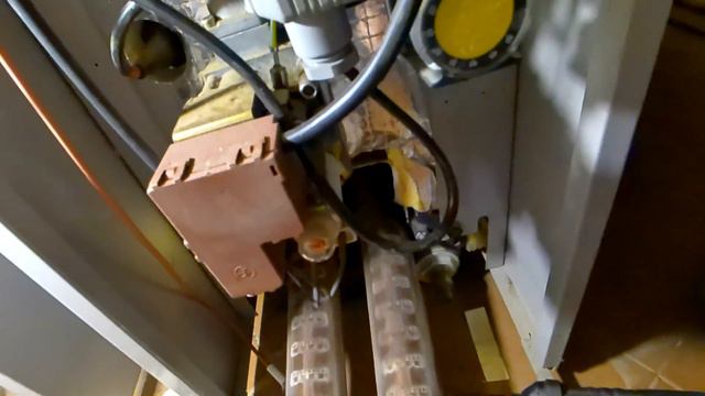 Хлопки в котле Бакси Слим