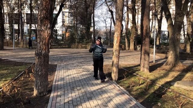 Поездка в Алматы/прогулка по городу/метро/мини путешествие/A trip to Almaty/city walk/metro смотреть онлайн