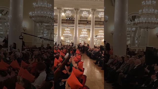 Лев Лещенко, Александра Пахмутова - И вновь продолжается бой смотреть онлайн
