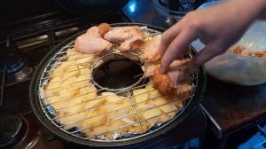 куриные крылышки с картошкой приготовленные на сковороде гриль-газ?