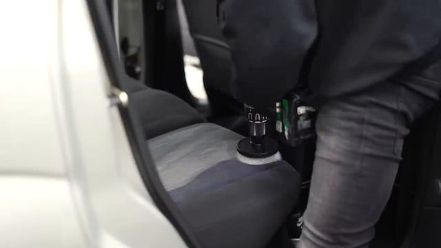 20 Year Old Ford Focus DEEP CLEAN - Interior Auto Detailing смотреть онлайн