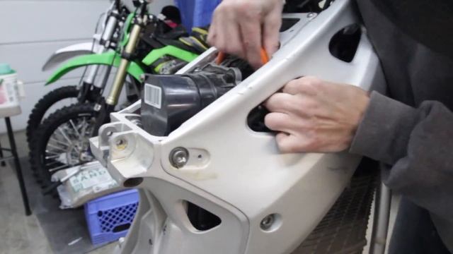 ALTA E-BIKE BUILD | TEAR DOWN | Part 1 смотреть онлайн