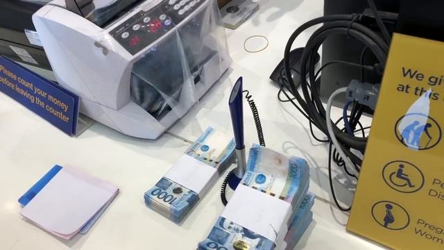 How thick is 1 MILLION PESOS смотреть онлайн