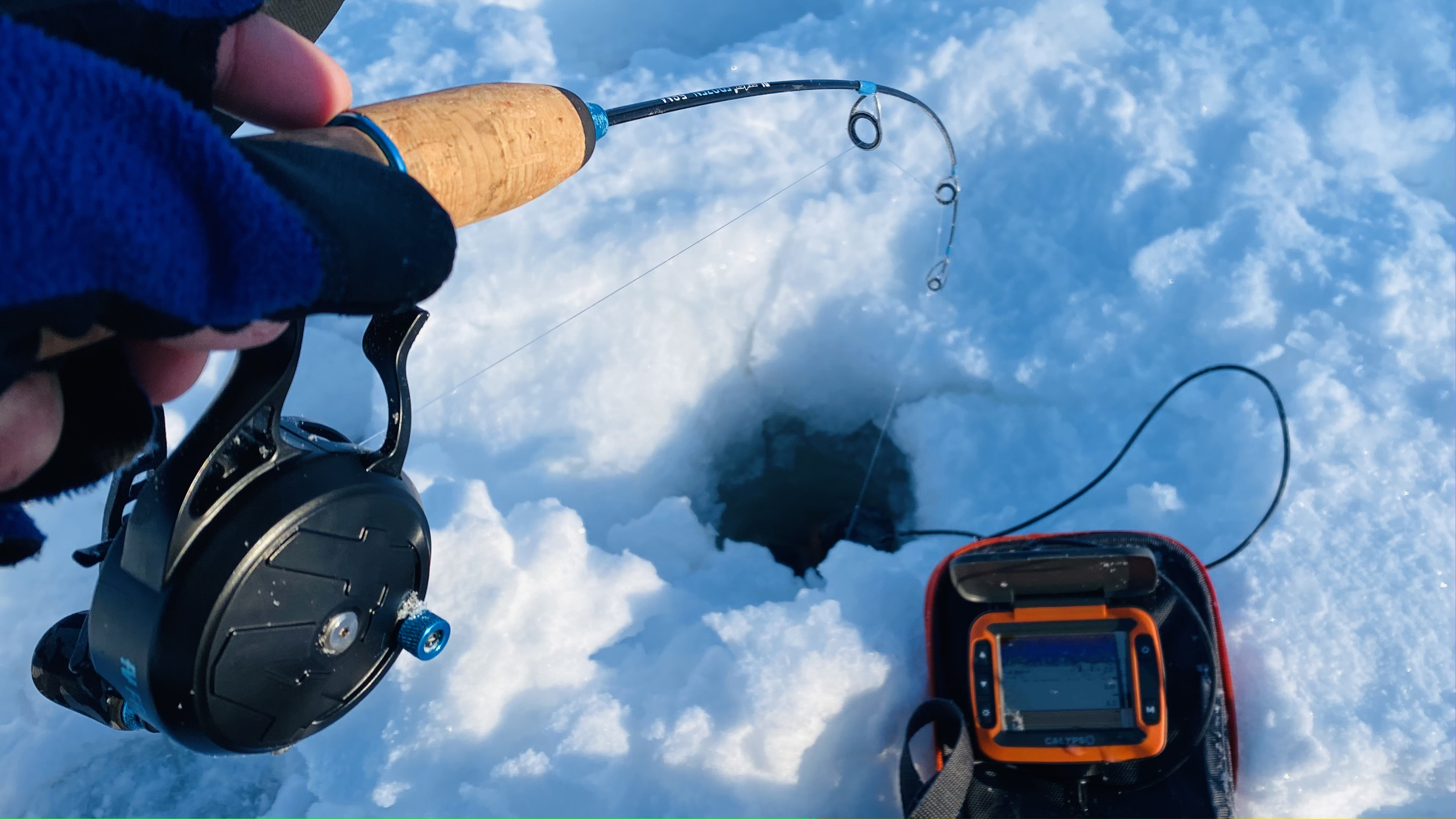 ЛОВЛЯ СУДАКА С ЭХОЛОТОМ Calypso Подьемы в эхолоте Рыбалка на ОКЕ смотреть онлайн