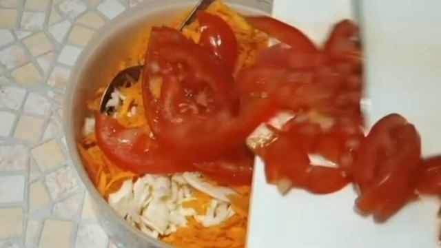 Салат на каждый день! Витаминный салат из свежей капусты и моркови смотреть онлайн