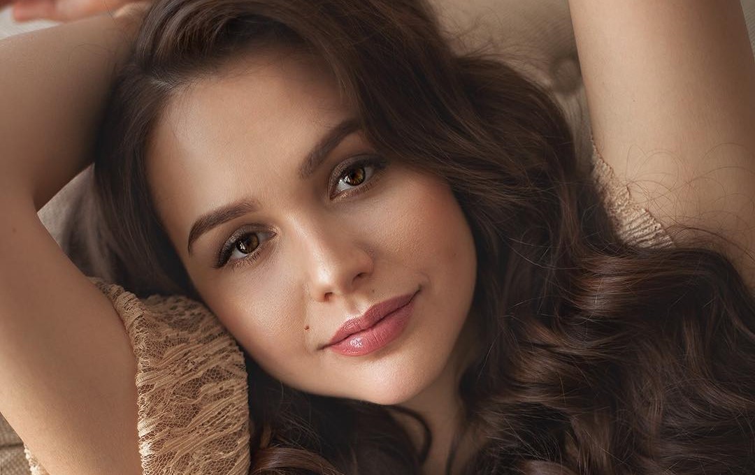 ВИКЕНТИЙ ПАНОВ. БЕЗЗВУЧЬЕ НА НОЧЛЕГ. Стихи Елены Ватолиной