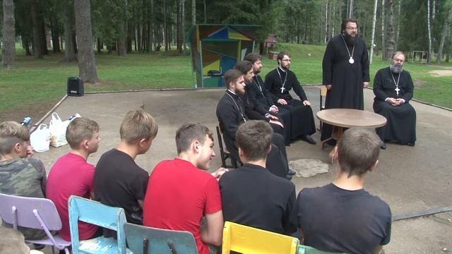 Архипастырь побеседовал с участниками профильной смены «Патриот» смотреть онлайн