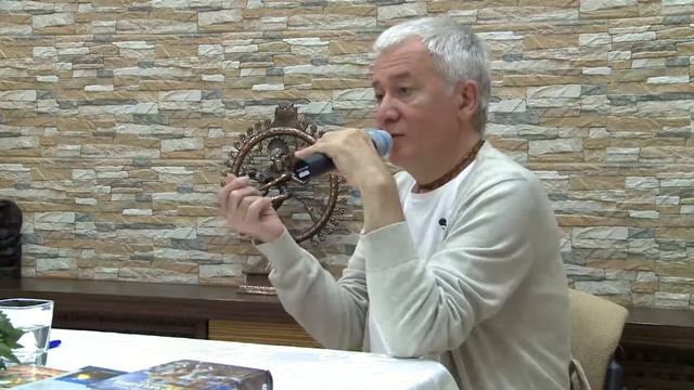 Открытый диалог с Александром Геннадьевичем Хакимовым "Искусство быть счастливым" смотреть онлайн