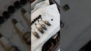 Рено Логан заменил маслосъёмные колпачки