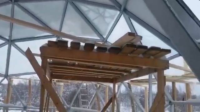 Зимний сад в процессе остекления(зима) смотреть онлайн