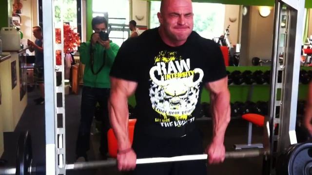 Tomáš Bureš ve Fitness Nautilus смотреть онлайн