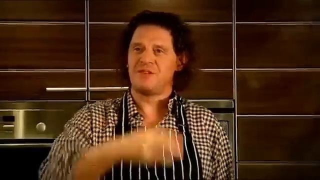 Marco Pierre White - Easy Bolognese Recipe смотреть онлайн