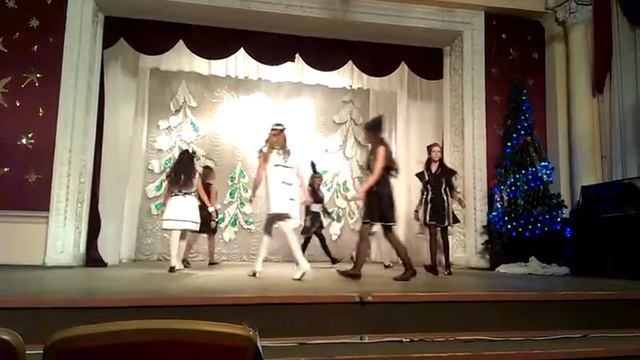 Театр костюма Мельпомена Донецк. Коллекция "Шахматы" смотреть онлайн