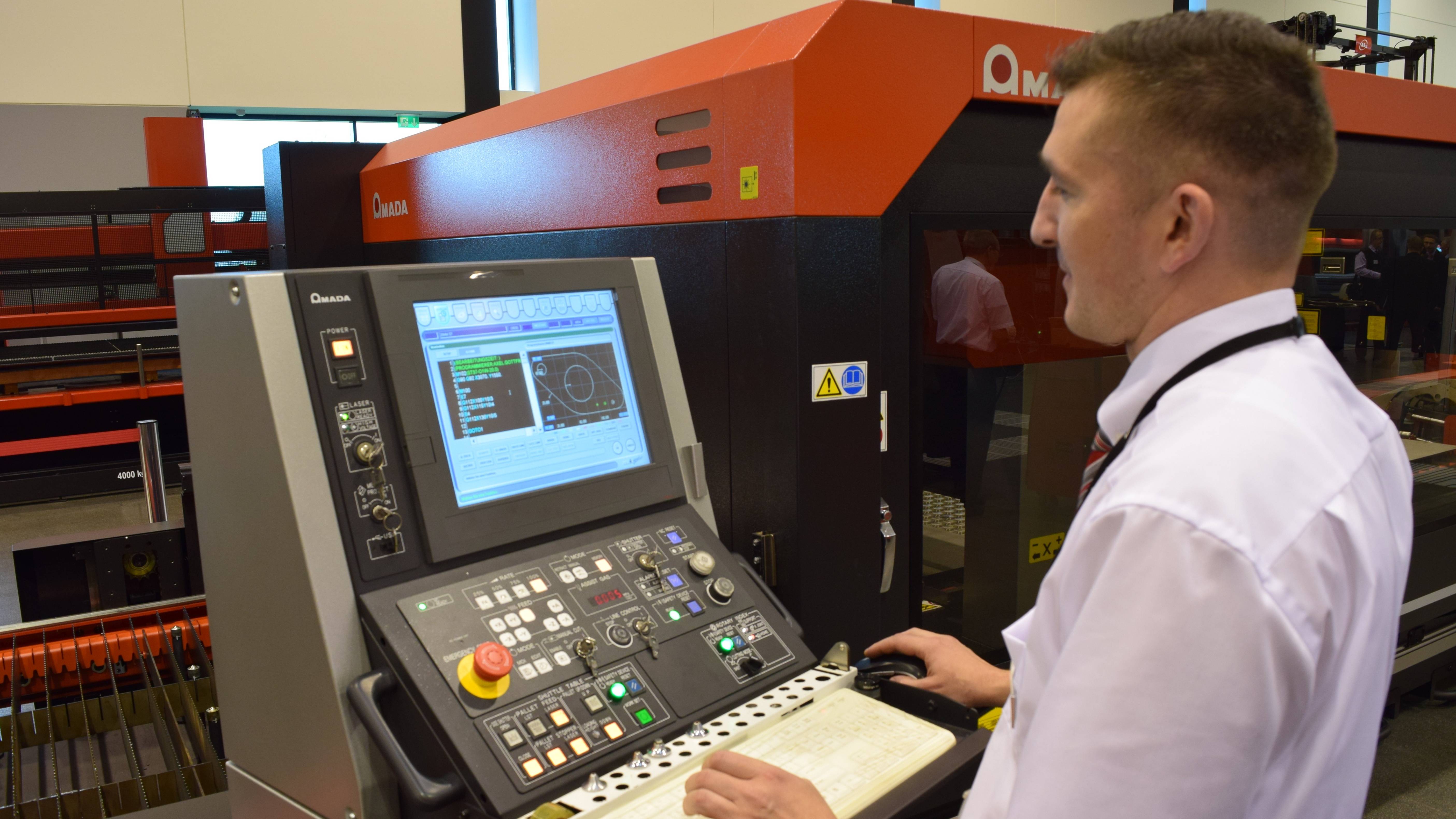 Германия: Кельн и Дюссельдорф смотреть онлайн