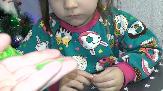 Обзор Набор Play Doh Сумасшедшие прически. Играем в Плей до дома смотреть онлайн