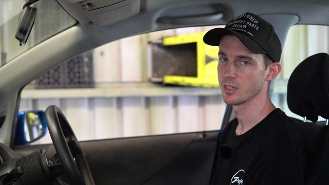 Stripping Weight from our Honda Jazz + Exhaust and Wheel Installation смотреть онлайн