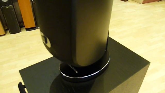 B&W M1 altavoces satelites смотреть онлайн