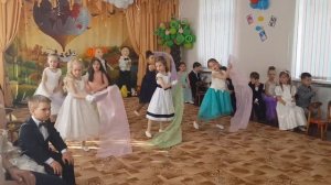 Выпускной детский сад №84 Санкт-Петербург танец с веерами 2019