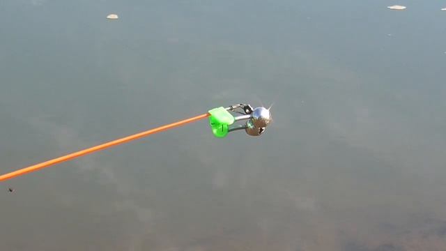 На БОБРОВОЙ плотине ловится красноперка и крупная плотва. смотреть онлайн